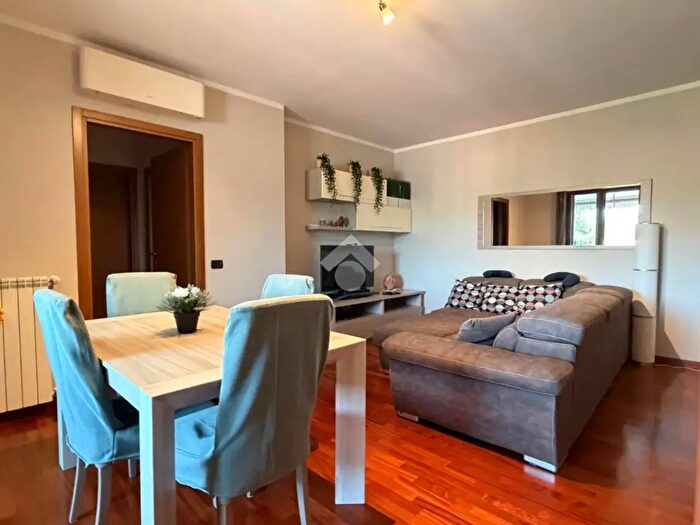 Appartamento quadrilocale in vendita in Via delle Terrecotte, Signa
