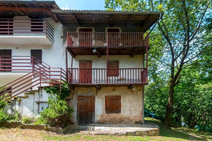 Casa quadrilocale in vendita in Via Gabiola, Barge