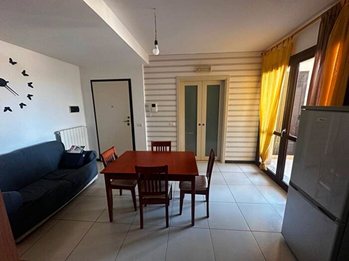 Appartamento trilocale in affitto in Via Gianforma Margione, Campanella Gianforma, Modica