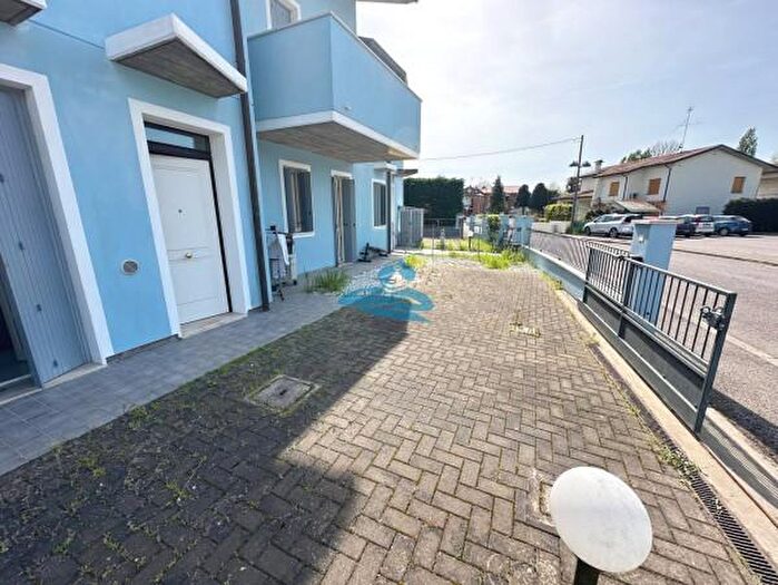 Appartamento bilocale in vendita in Via Ercolina Bagnari, Bagnacavallo