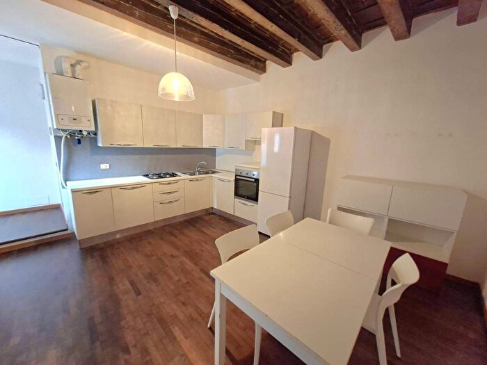 Appartamento bilocale in affitto in Contra Porta Padova, Centro Storico, Vicenza