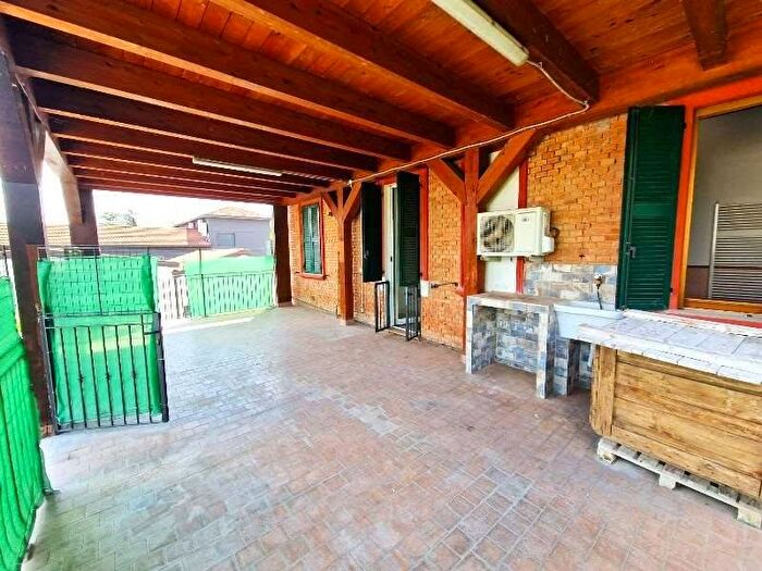 Appartamento con 6 locali in affitto in via Nazionale, Bomporto