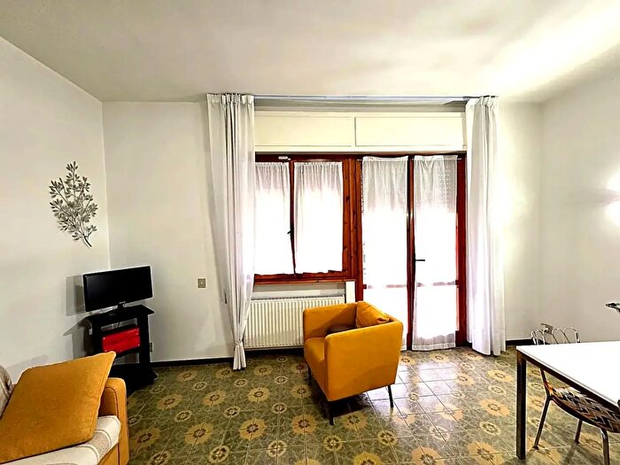 Appartamento con 5 locali in vendita in Camaiore