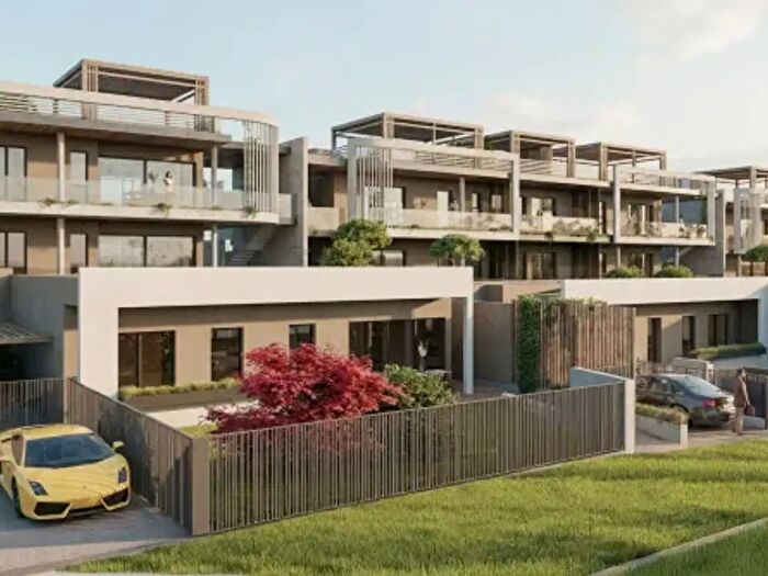 Appartamento trilocale in vendita in Viale Chieti, Riccione