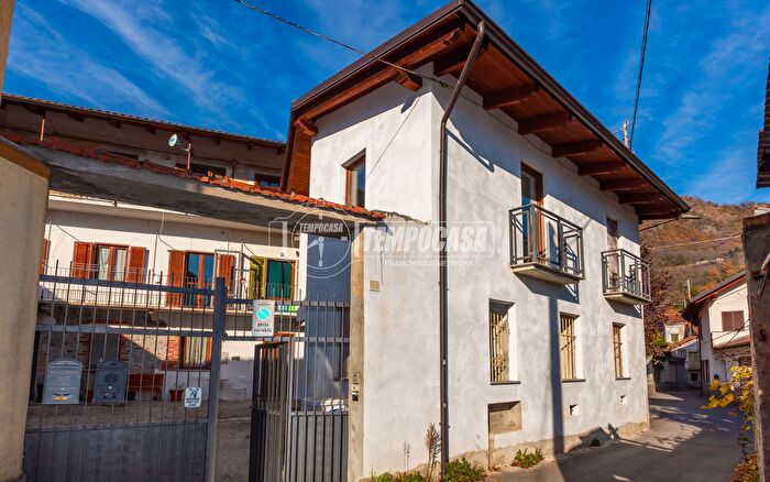 Appartamento bilocale in vendita in Via Fucine Inferiori, Condove