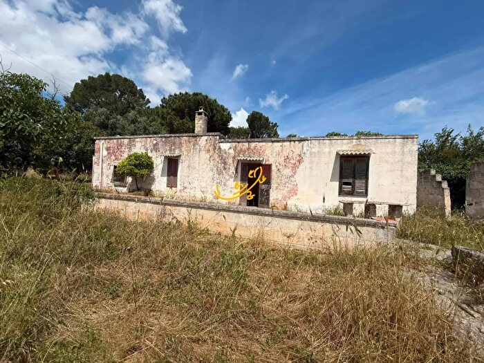 Casa quadrilocale in vendita in Contrada Cozzana, Monopoli