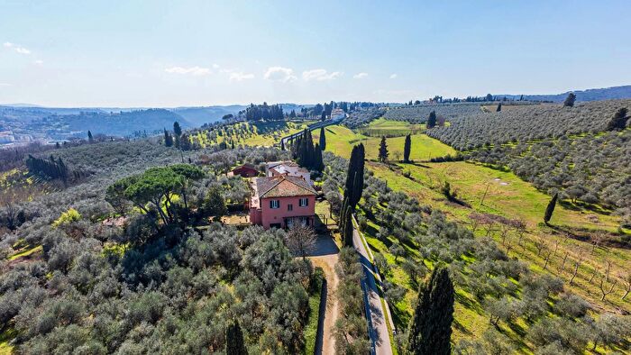 Casa con 18 locali in vendita in Firenze, Impruneta