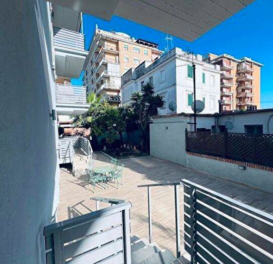 Appartamento quadrilocale in affitto in Via Palermo, Centro, Ladispoli