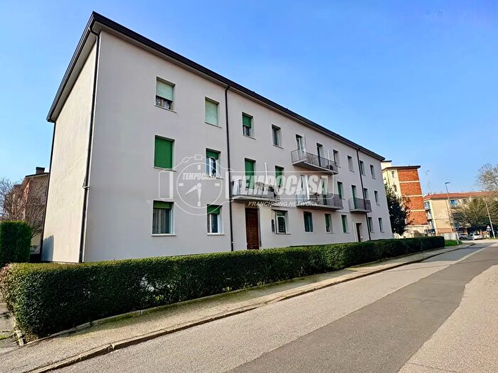 Appartamento trilocale in vendita in Via Gaetano Recchi, Ferrara