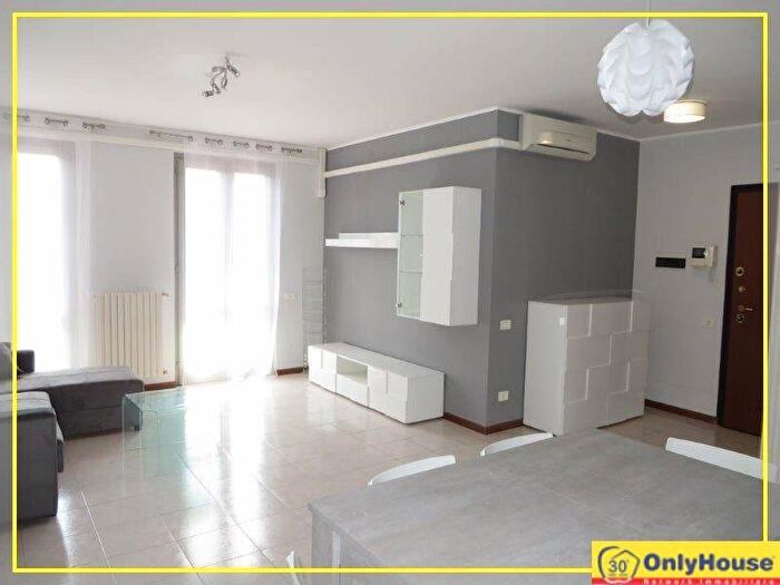 Appartamento trilocale in affitto in Via San Giorgio, Stazione, Bergamo