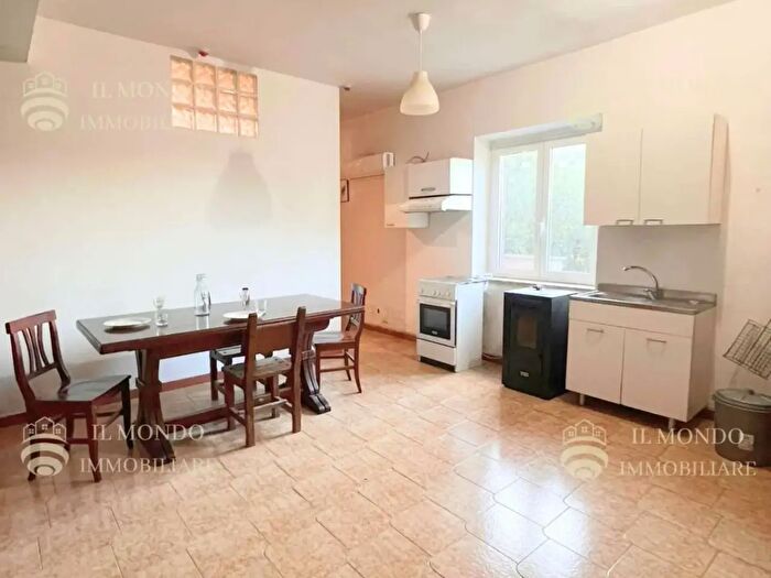 Appartamento bilocale in affitto in Strada di Colle Pedeschiavo, Palombara Sabina