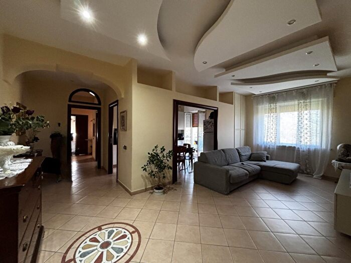 Appartamento trilocale in vendita in Via di Sotto ai Camaldoli N°, Torre Del Greco