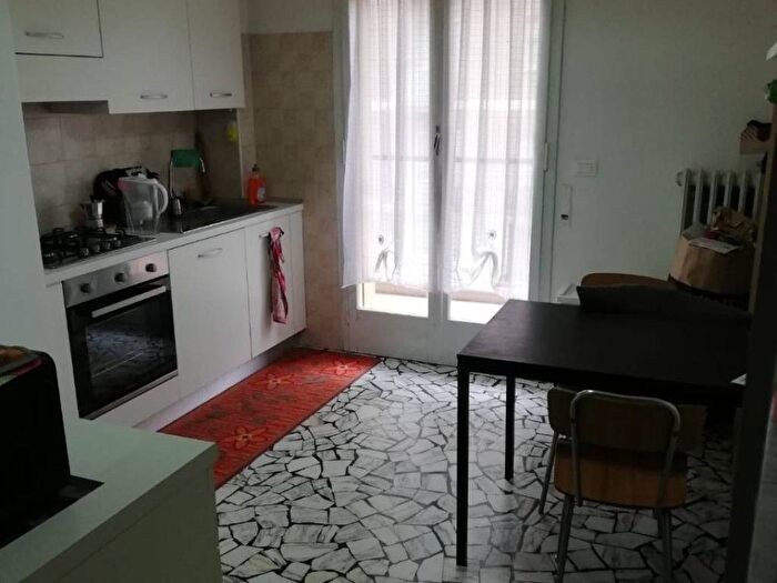 Appartamento trilocale in affitto in Via Giuseppe Mezzofanti, Murri, Bologna