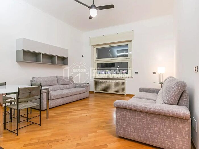 Appartamento bilocale in affitto in Viale Cassiodoro, Milano