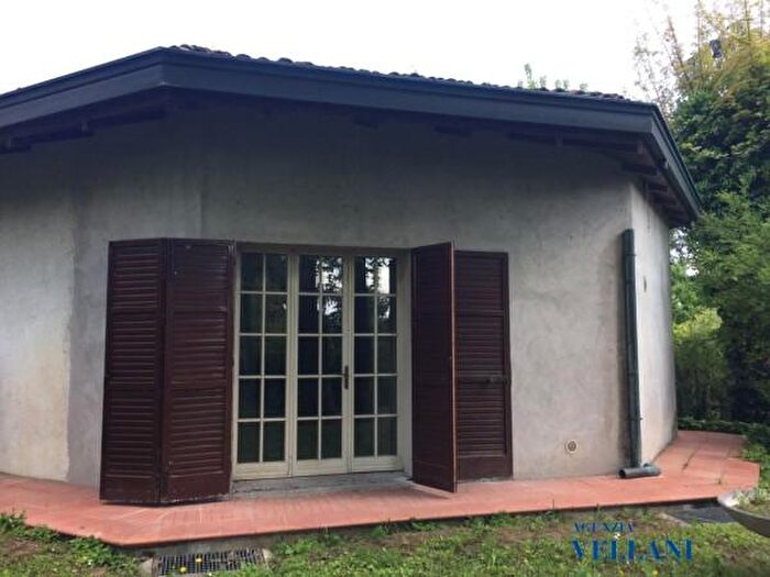 Casa con 6 locali in vendita in Soliera