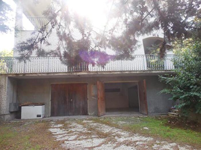 Appartamento con 6 locali in affitto in Piazza della Vittoria, Montecarotto