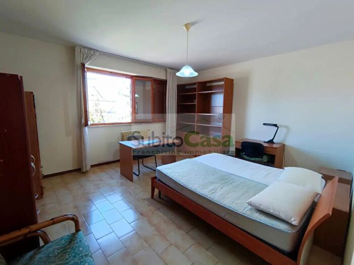 Appartamento con 5 locali in affitto in Via Colle dell'Ara C, Chieti