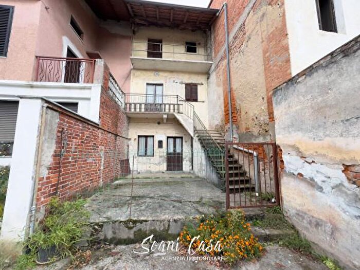 Casa quadrilocale in vendita in Via Roma, Vaprio DAgogna