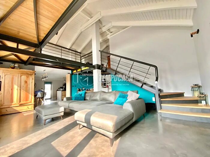 Casa con 6 locali in vendita in Via Circonvallazione, Nole