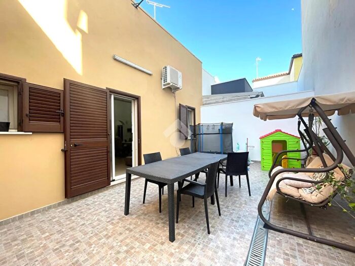 Casa quadrilocale in vendita in Via Presta, Lecce