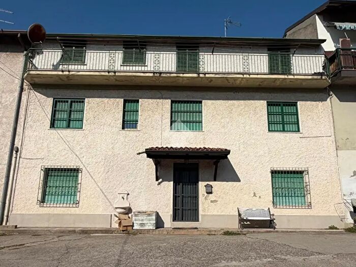 Casa con 6 locali in vendita in Via Rose di Sotto, Brescia