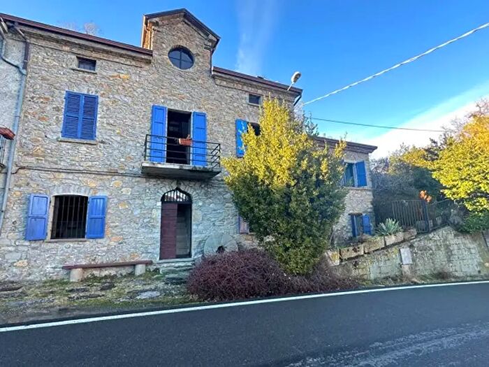 Casa quadrilocale in affitto in Berceto