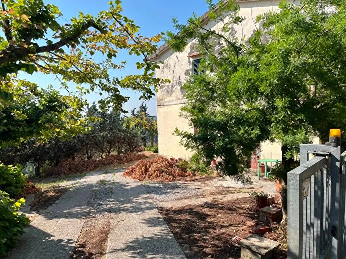 Casa quadrilocale in vendita in Peccioli