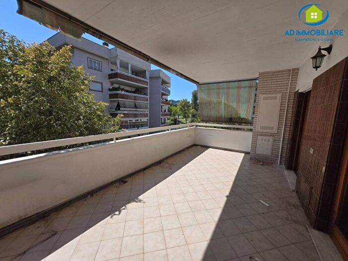 Appartamento trilocale in affitto in Via Romolo Valli, Ponte Mammolo, Roma