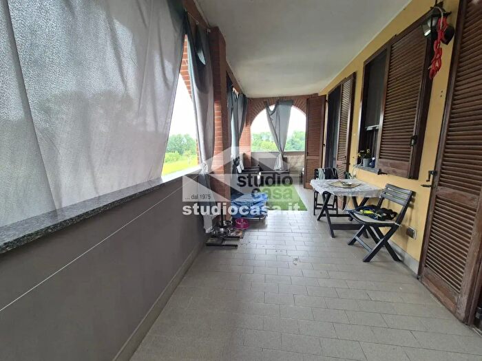 Appartamento trilocale in vendita in Via Torre Sopra, Torre DArese