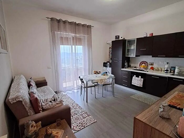 Appartamento trilocale in vendita in Sp, Vezzano Ligure