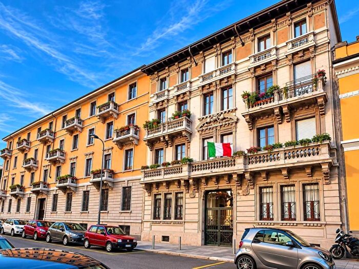 Appartamento bilocale in affitto in Via Simone D'Orsenigo, Cadore, Milano