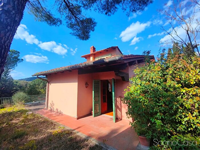 Casa con 7 locali in vendita in Via dei Pini, San Casciano In Val Di Pesa