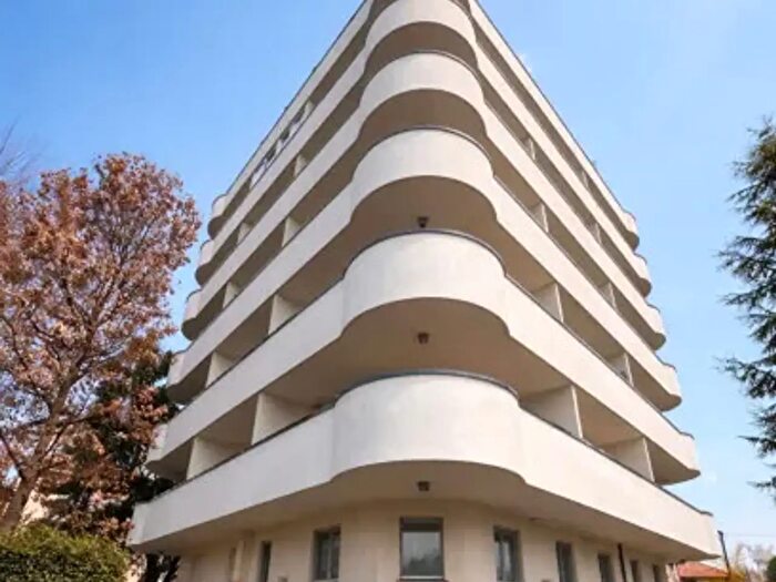 Appartamento trilocale in affitto in Via Cappuccini, Cerro Maggiore