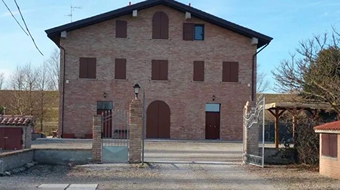 Casa con 8 locali in vendita in Via Bisana Bologna Castello dArgile, Castello DArgile