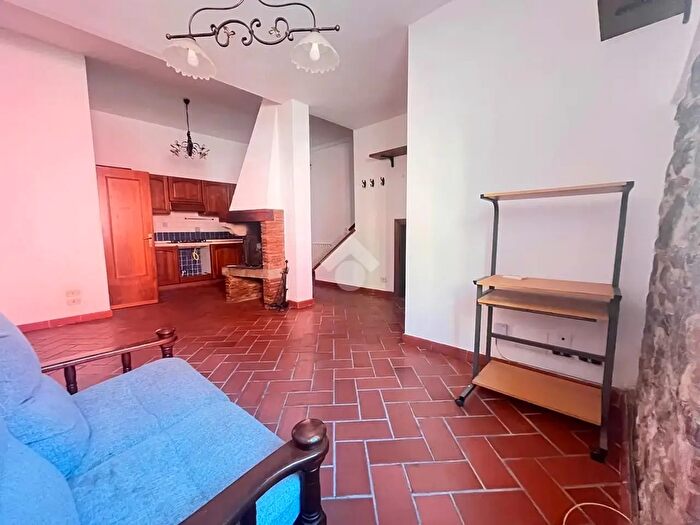 Appartamento trilocale in affitto in Via Roma, Castelfranco Piandiscò