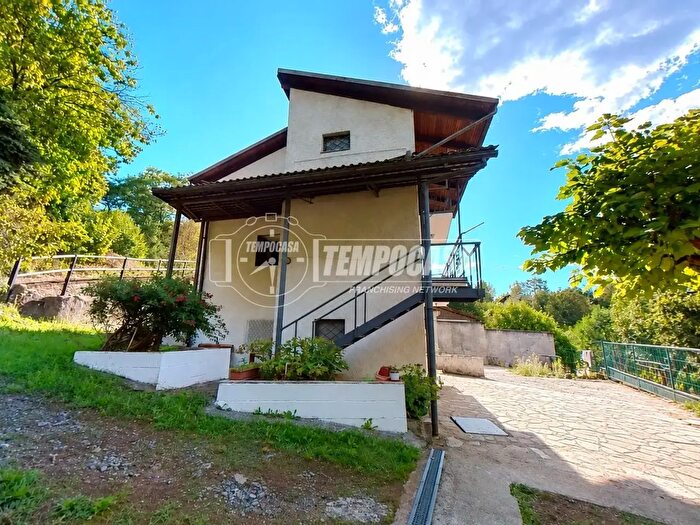 Casa quadrilocale in vendita in Via Vauda, Coassolo Torinese