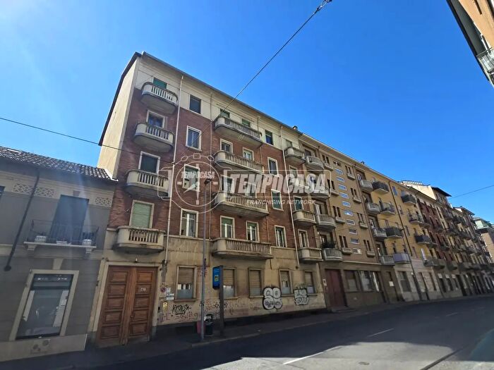 Appartamento trilocale in vendita in Via Passo Buole, Torino