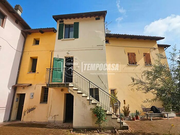 Appartamento trilocale in vendita in Largo Fratelli Villa Borgo Rivola, Riolo Terme