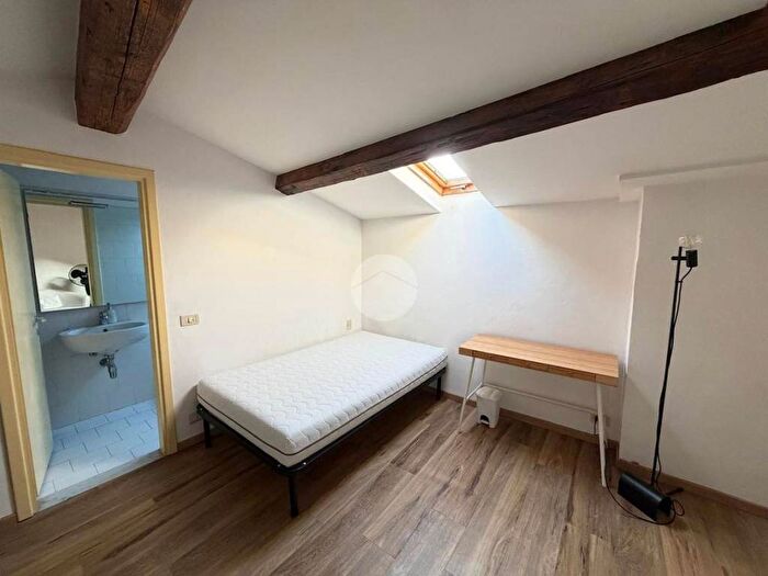 Casa trilocale in affitto in Stanza Via Gioacchino Rossini, Porta al Prato San Jacopino, Firenze