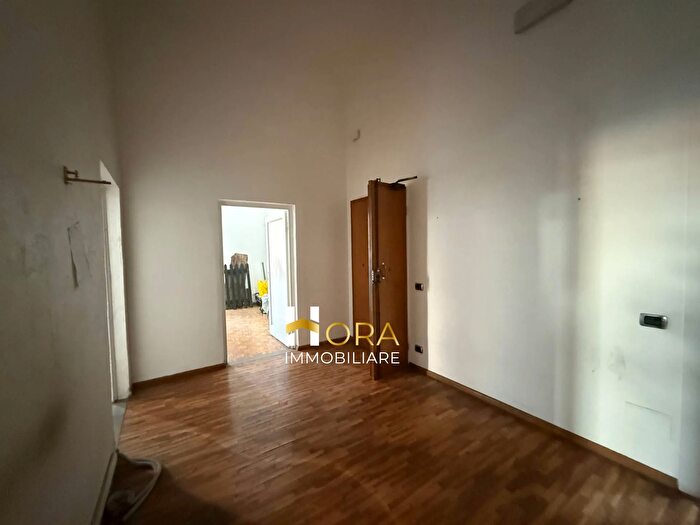 Appartamento con 8 locali in vendita in Via Lorenzo Il Magnifico, Firenze