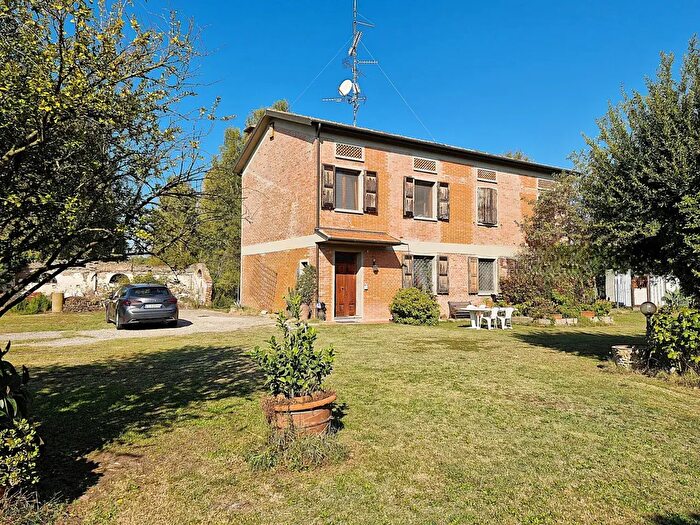 Casa con 8 locali in vendita in Via Amedeo Zanini, Anzola DellEmilia