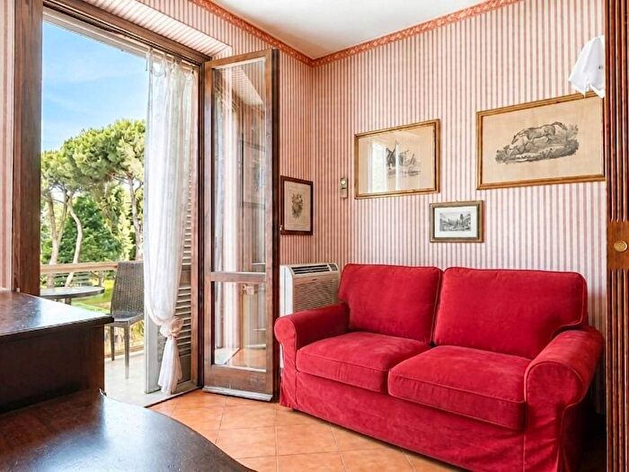 Appartamento trilocale in affitto in Via Amerigo Vespucci, Centro, Viareggio