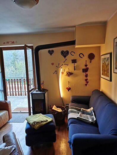 Appartamento con 5 locali in affitto in Frazione Royeres, Oulx