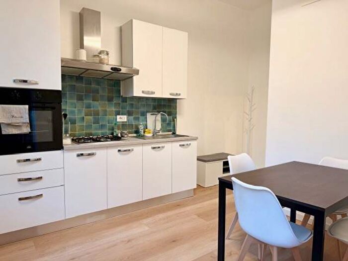 Appartamento bilocale in affitto in Via Costanza, Washington, Milano