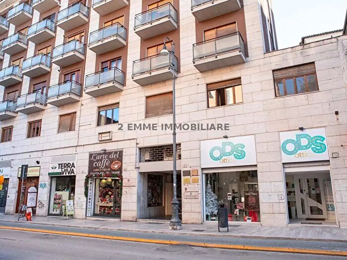 Appartamento con 7 locali in vendita in Corso Vittorio Emanuele, Ascoli Piceno
