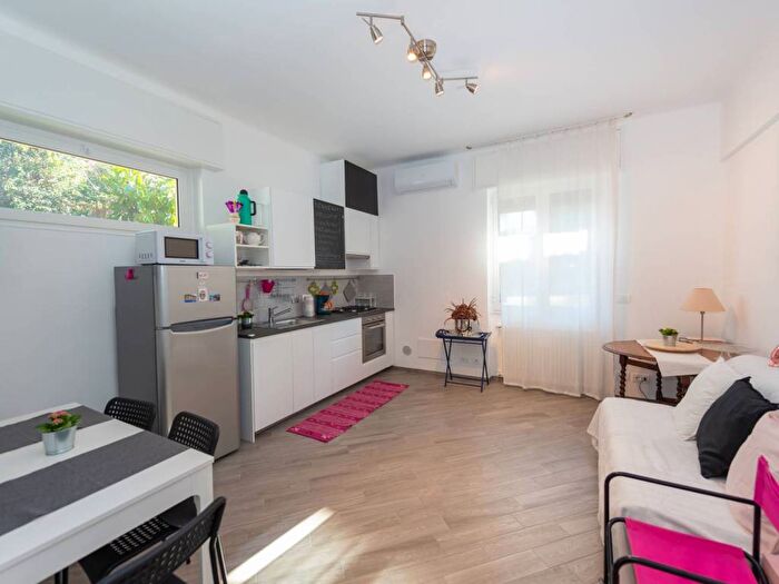 Appartamento bilocale in affitto in Via Donato Somma, SantIlario, Genova