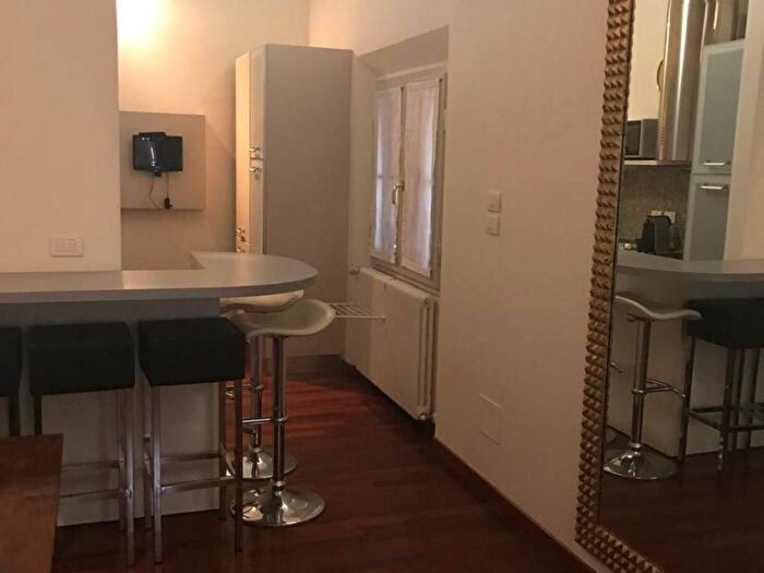 Appartamento bilocale in affitto in Via Castiglione, Centro Storico, Bologna