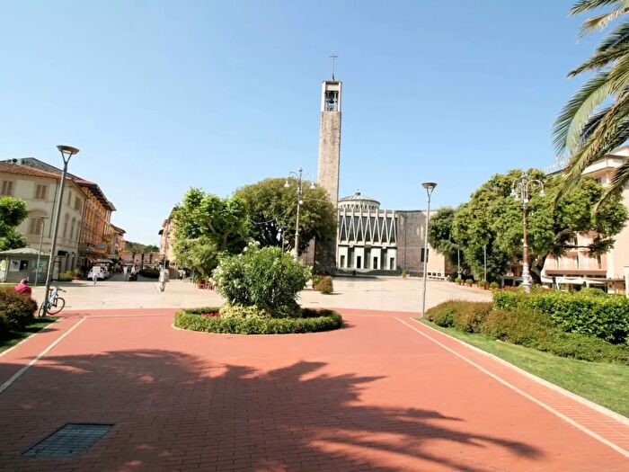 Appartamento con 7 locali in vendita in Corso Matteotti, Montecatini Terme
