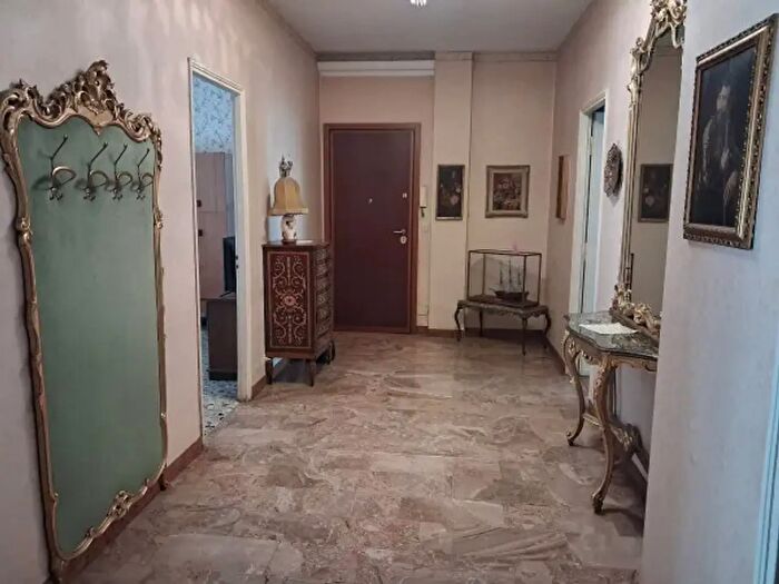 Appartamento quadrilocale in vendita in Via Filadelfia, Torino