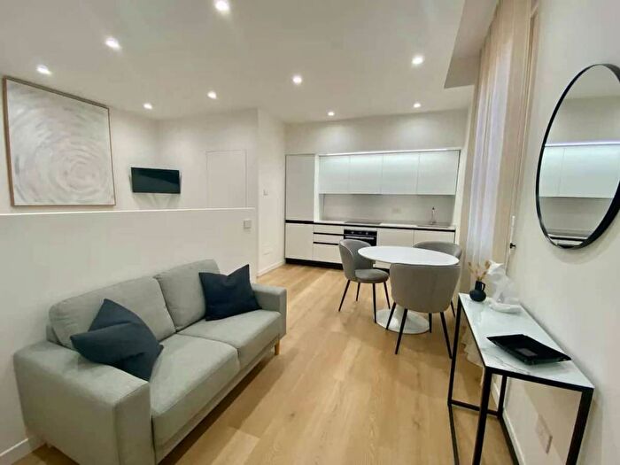 Appartamento monolocale in affitto in Via Senzanome, Saragozza dentro le Mura, Bologna